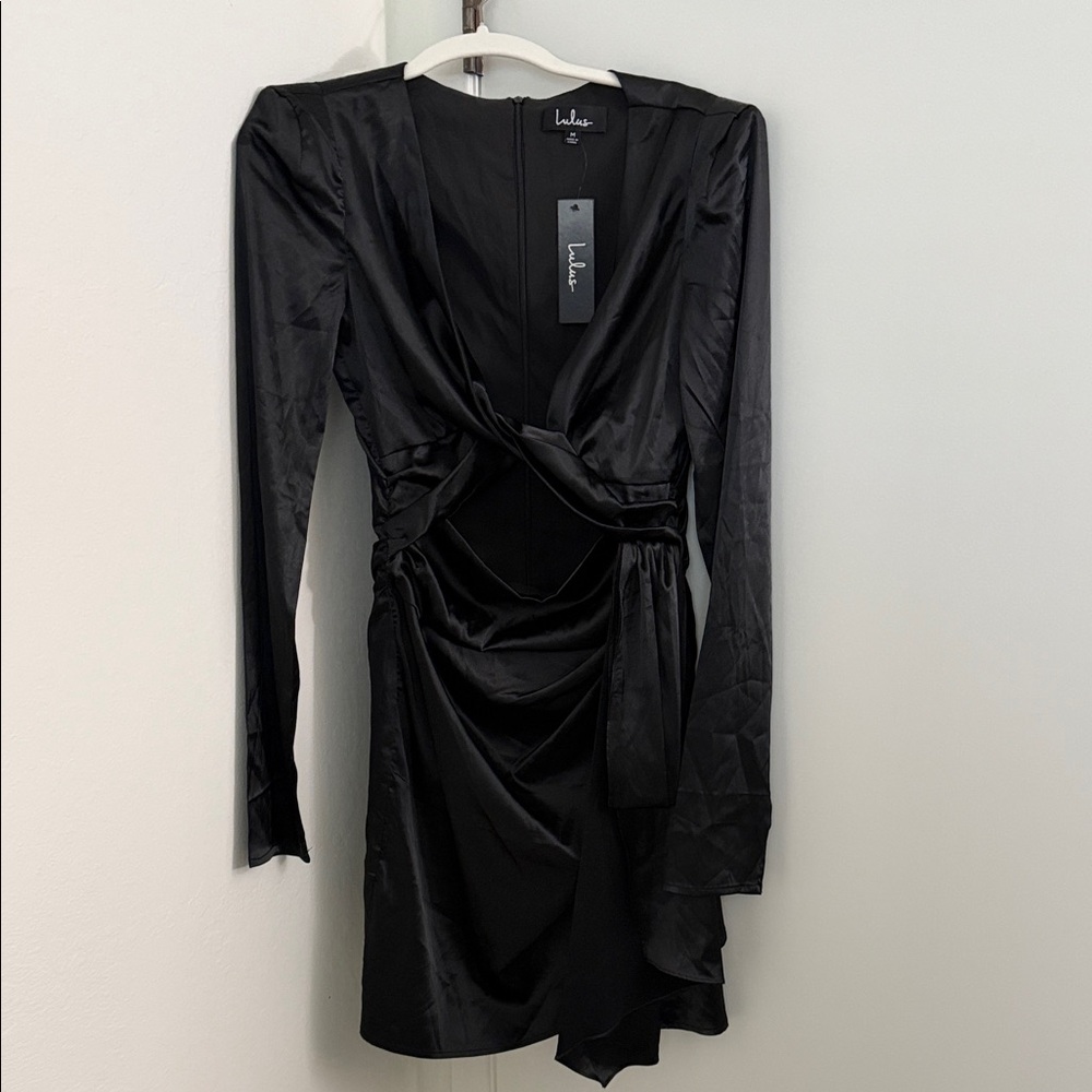 Lulu's Elegant Black Long Sleeve Dress